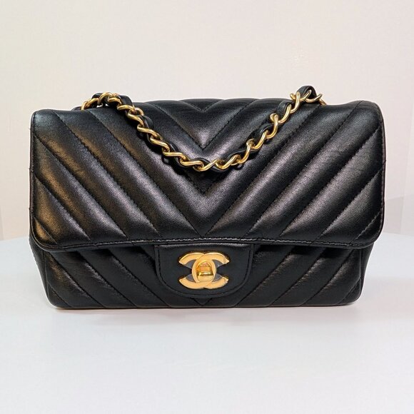Chanel Black Classic Mini Chevron Quilted Lambskin Flap Bag - Picture 1 of 15